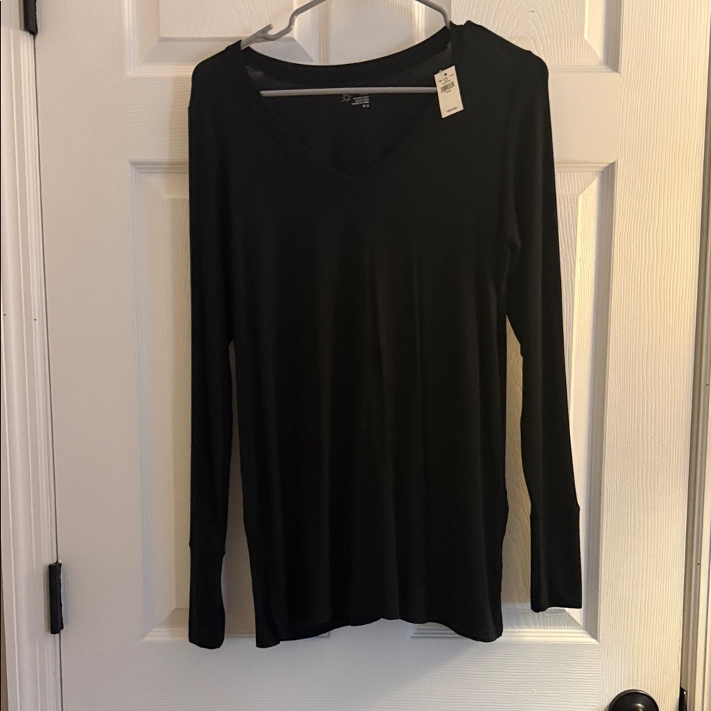 Aerie Black Long Sleeve V-Neck Tee
